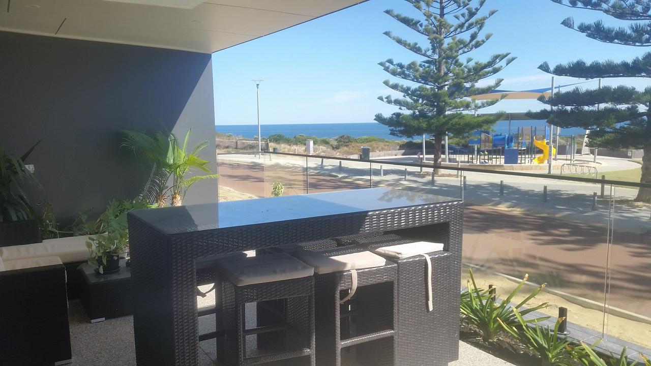 Halls Head WA Accommodation Sunshine Coast