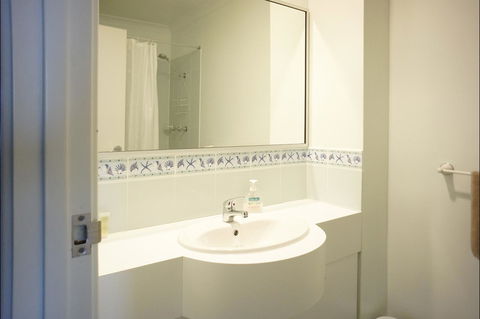 Oceanside 8 - Accommodation Sunshine Coast 12