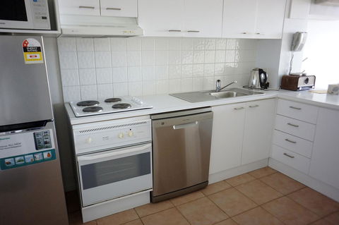 Oceanside 8 - Accommodation Sunshine Coast 6