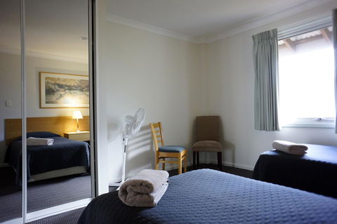 Oceanside 8 - Accommodation Sunshine Coast 9
