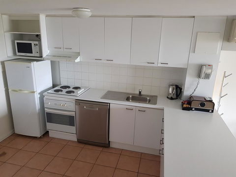 Oceanside 8 - Accommodation Sunshine Coast 5