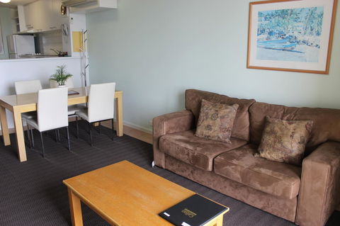 Oceanside 8 - Accommodation Sunshine Coast 4