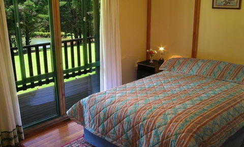 Hawke Brook Chalets - Accommodation Sunshine Coast 3