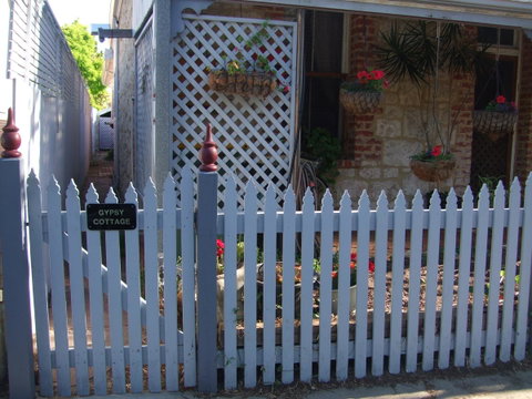 Gypsy Cottage - Accommodation Sunshine Coast 10