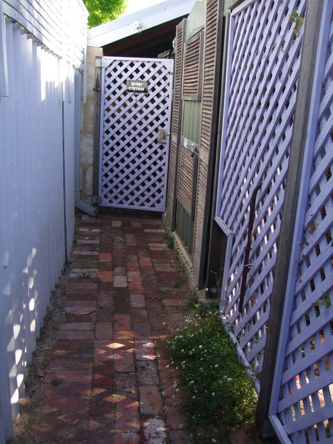 Gypsy Cottage - Accommodation Sunshine Coast 9