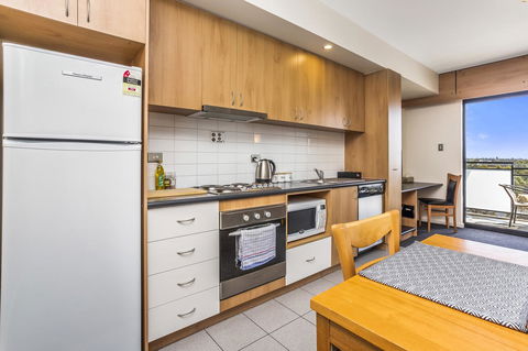 508 Stupendous Sunsets & Views Pool Gym Parking - Accommodation Sunshine Coast 19