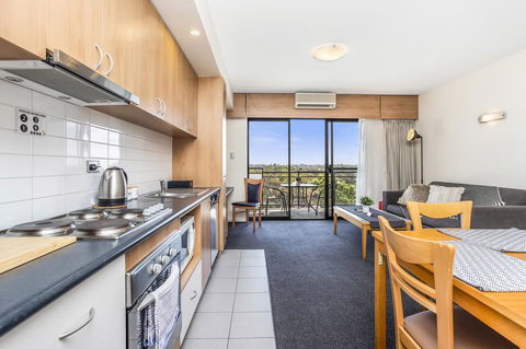 508 Stupendous Sunsets & Views Pool Gym Parking - Accommodation Sunshine Coast 12