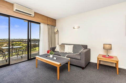 508 Stupendous Sunsets & Views Pool Gym Parking - Accommodation Sunshine Coast 2