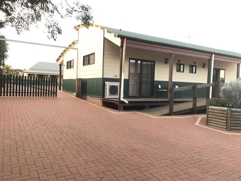 Sabai Accommodation - Accommodation Sunshine Coast 10