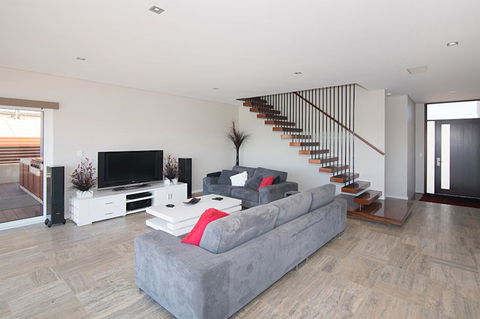 Oceans Edge - Busselton - Accommodation Sunshine Coast 7