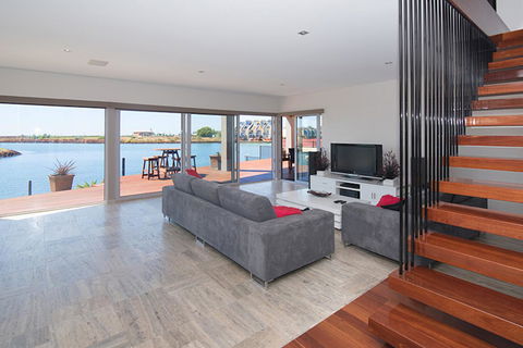 Oceans Edge - Busselton - Accommodation Sunshine Coast 8