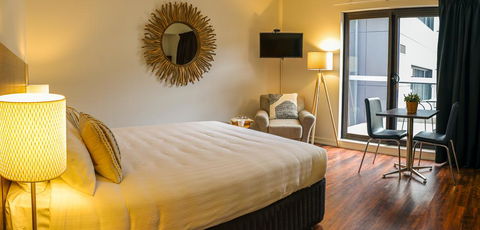 St Catherine\'s On Park - Accommodation Sunshine Coast 1