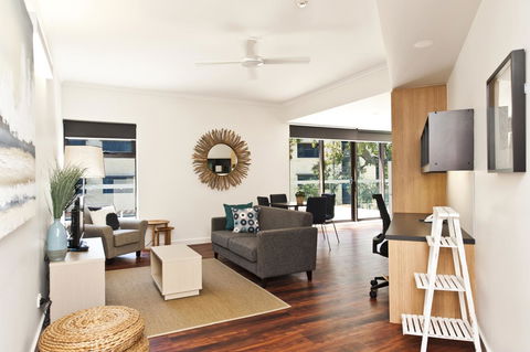 St Catherine\'s On Park - Accommodation Sunshine Coast 0
