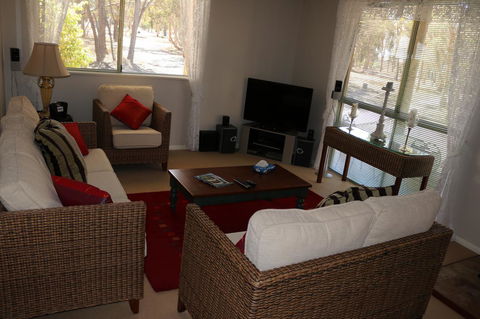 Kendenup Cottages And Lodge - Accommodation Sunshine Coast 12