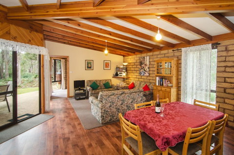 Yelverton Brook Conservation Sanctuary - Accommodation Sunshine Coast 29