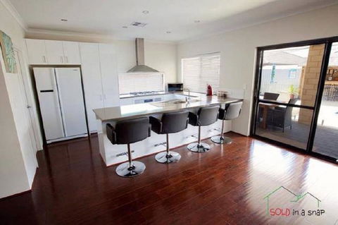 South Yunderup Holiday Rental - Accommodation Sunshine Coast 5