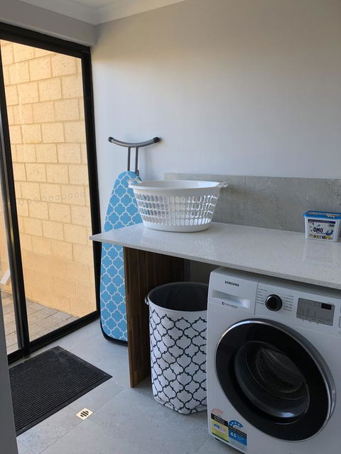 The Shak Kalbarri - Accommodation Sunshine Coast 10