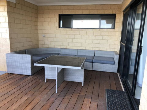 The Shak Kalbarri - Accommodation Sunshine Coast 1