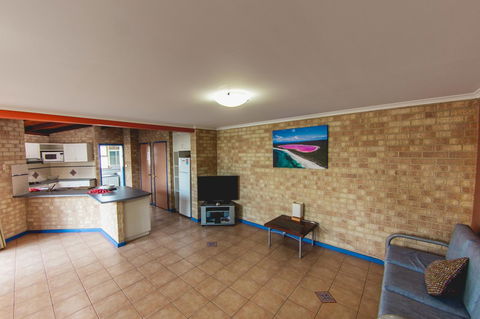 Esperance Foreshore Apartments - Accommodation Sunshine Coast 5