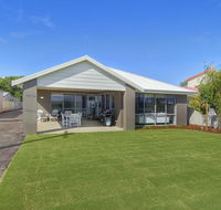 Into The Blue - Accommodation Sunshine Coast