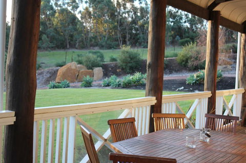 The Farmhouse - Accommodation Sunshine Coast 12