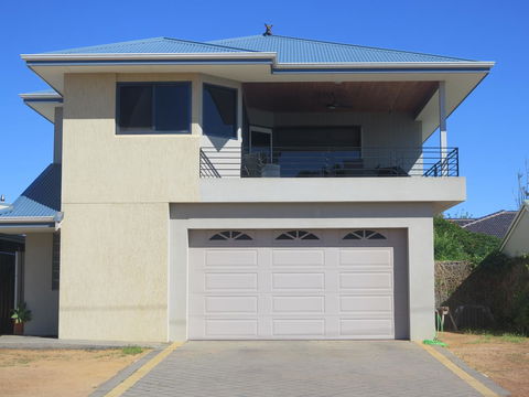 Kalbarri Riverfront Unit - Accommodation Sunshine Coast 3