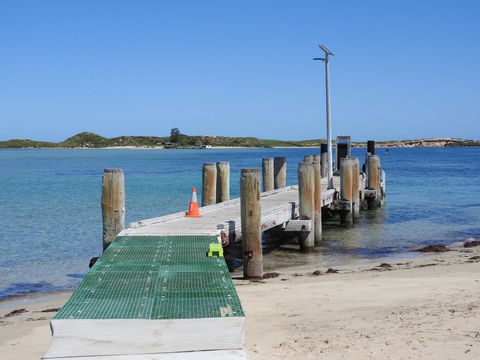 The Royal Dolphin Bed & Breakfast Safety Bay - Accommodation Sunshine Coast 12