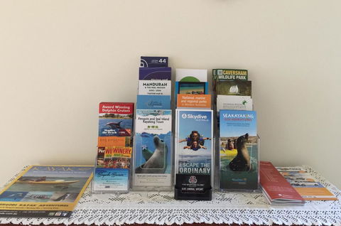 The Royal Dolphin Bed & Breakfast Safety Bay - Accommodation Sunshine Coast 27