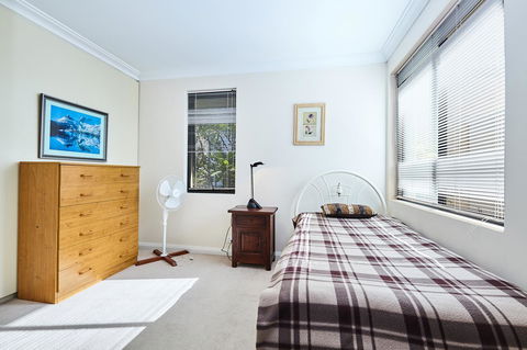 Fremantle Townhouse Unit 4 - Accommodation Sunshine Coast 12