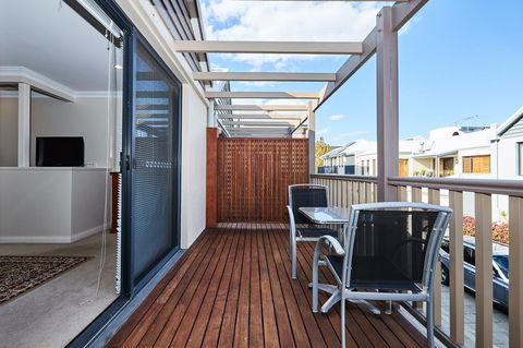 Fremantle Townhouse Unit 4 - Accommodation Sunshine Coast 13