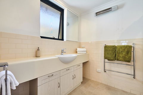 Fremantle Townhouse Unit 4 - Accommodation Sunshine Coast 11