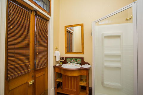 Danum House - Accommodation Sunshine Coast 21