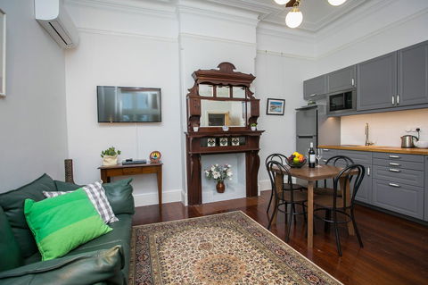 Danum House - Accommodation Sunshine Coast 3