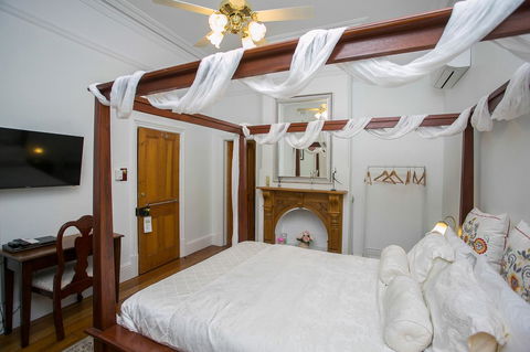 Danum House - Accommodation Sunshine Coast 12
