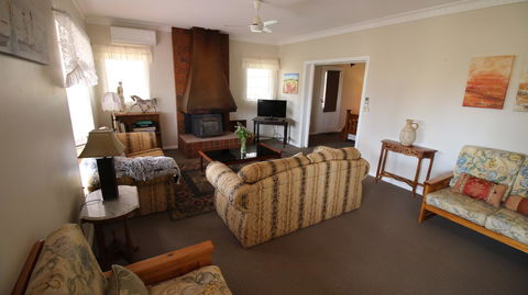 Daisy Cottage - Accommodation Sunshine Coast 12
