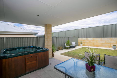 Indian Ocean Retreat - Accommodation Sunshine Coast 11