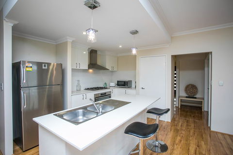 Indian Ocean Retreat - Accommodation Sunshine Coast 6