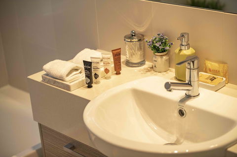 Magnificent Beach Retreat - Accommodation Sunshine Coast 19