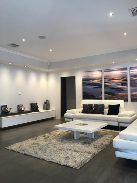 Magnificent Beach Retreat - Accommodation Sunshine Coast 31