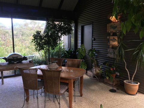 DESIGNER'S STUDIO - Accommodation Sunshine Coast 2