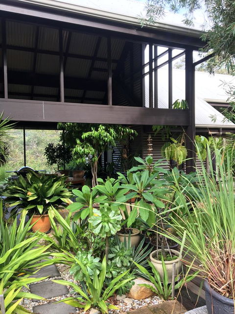 DESIGNER'S STUDIO - Accommodation Sunshine Coast 12