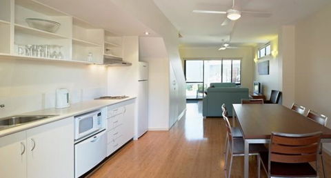 Footprints Preston Beach - Accommodation Sunshine Coast 22