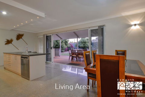 13 Learmonth Street - Close To Town Centre - Accommodation Sunshine Coast 5