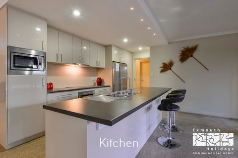 13 Learmonth Street - Close To Town Centre - Accommodation Sunshine Coast 3