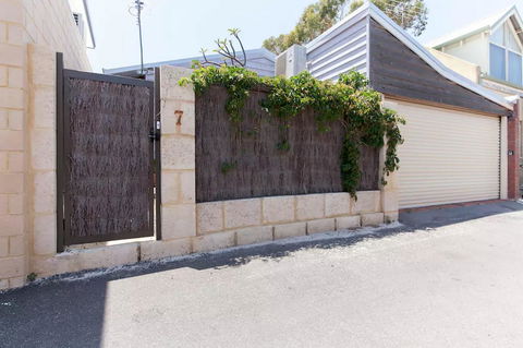 Laneway Studio, Heart Of Fremantle - Accommodation Sunshine Coast 12