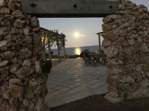 Bremer Bay B&B - Accommodation Sunshine Coast 3