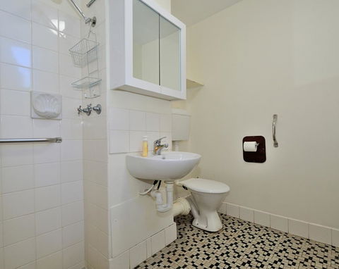 Cappuccino Delight - 1 Bedroom Central Fremantle Apartment - Accommodation Sunshine Coast 3