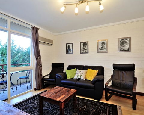 Cappuccino Delight - 1 Bedroom Central Fremantle Apartment - Accommodation Sunshine Coast 1
