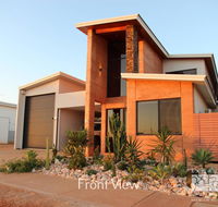 31 Inggarda Lane - Spectacular Views with a Private Jetty and Wi-Fi - Accommodation Sunshine Coast