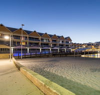 Dolphin Quay Apartments - Accommodation Sunshine Coast